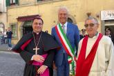 Vescovo S.E. Vita -Sindaco- Don Pietro parroco Basilica S. Barnaba